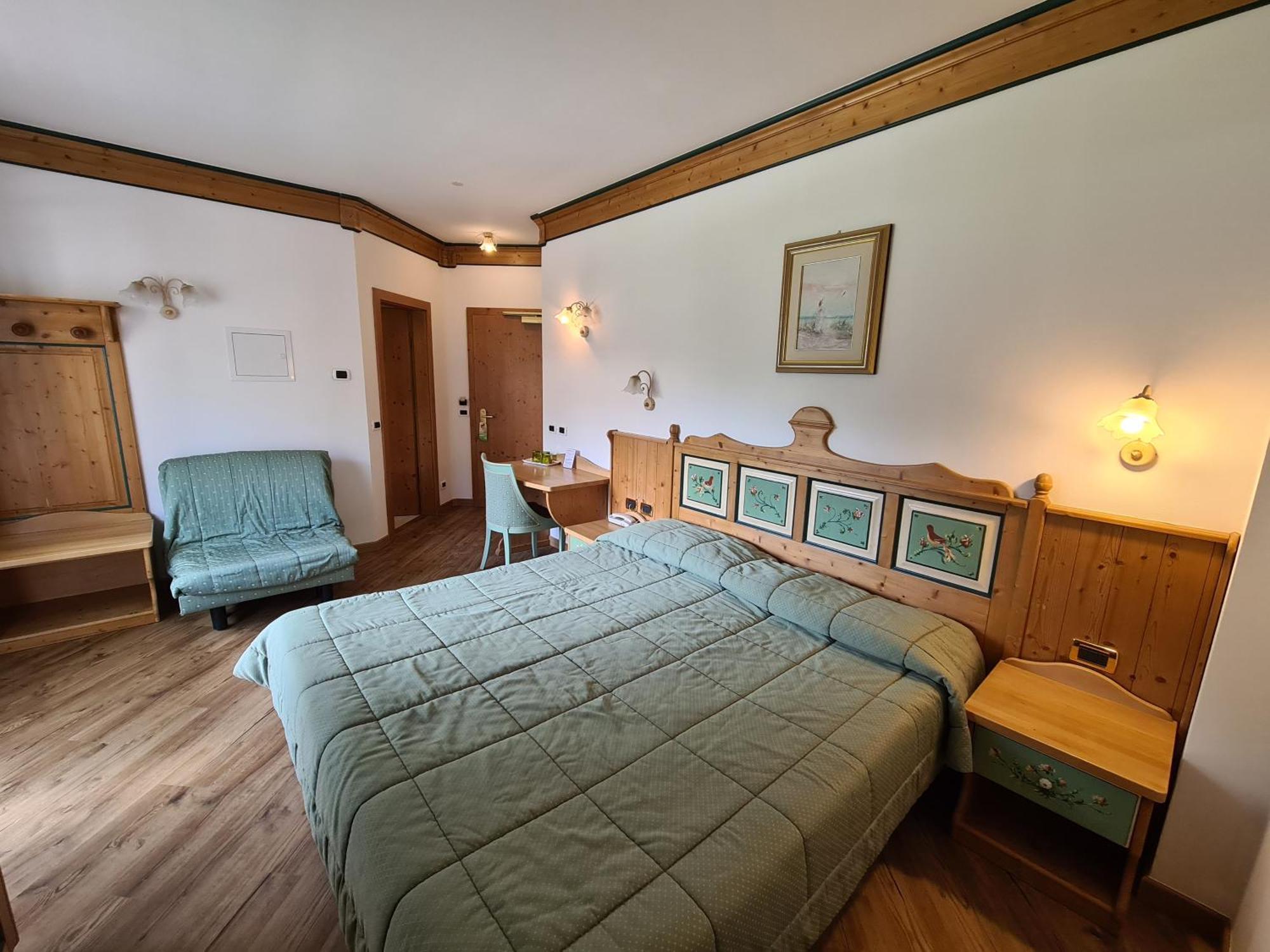 Alpenhotel Panorama Кампітелло-ді-Фасса Екстер'єр фото