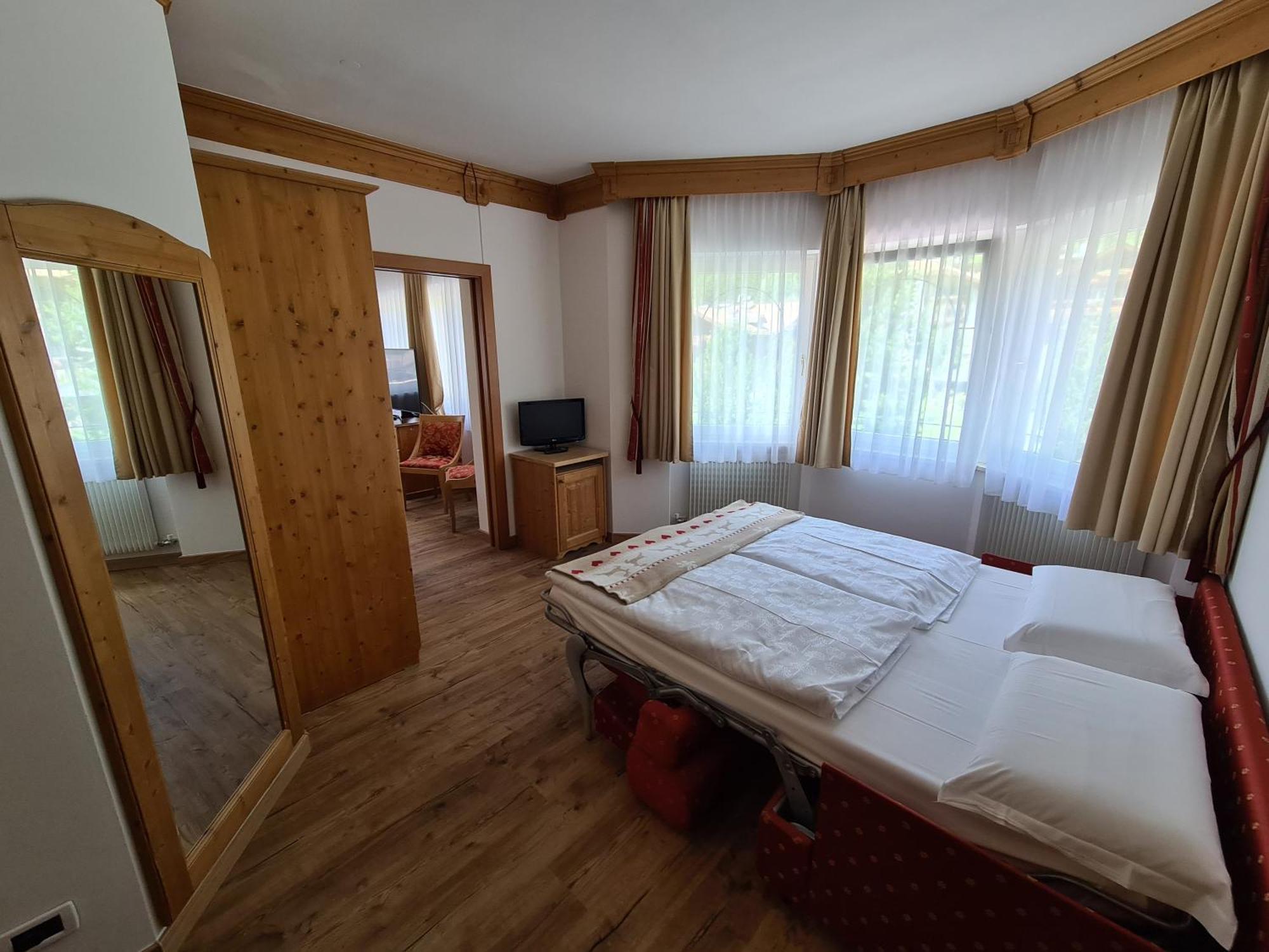 Alpenhotel Panorama Кампітелло-ді-Фасса Екстер'єр фото