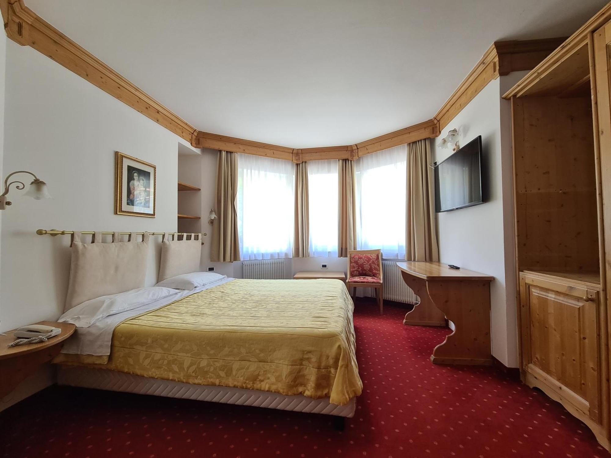 Alpenhotel Panorama Кампітелло-ді-Фасса Екстер'єр фото